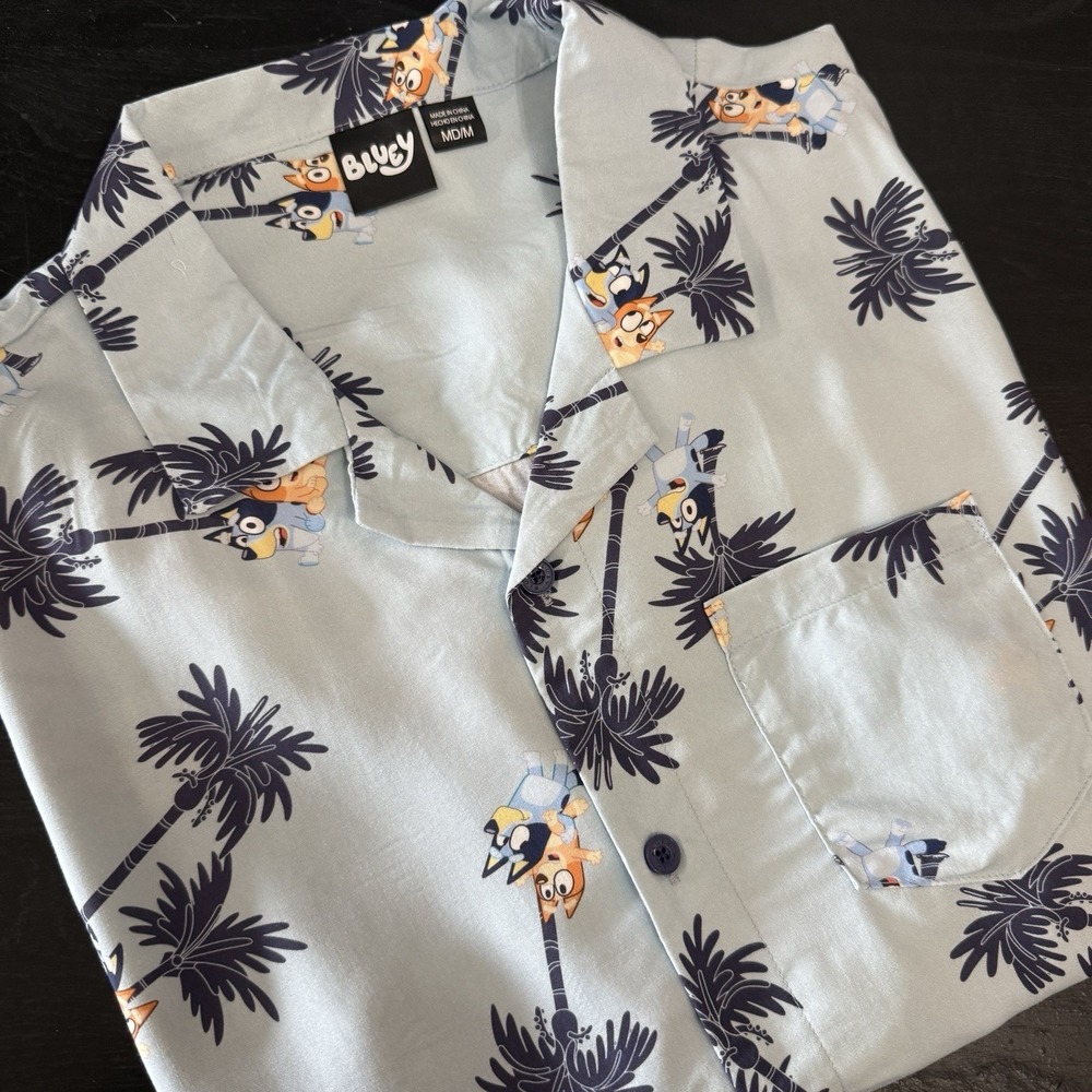 Bluey Cartoon M Light Blue Hawaiian Palm Tree Camp Shirt Dog Graphic Button Up